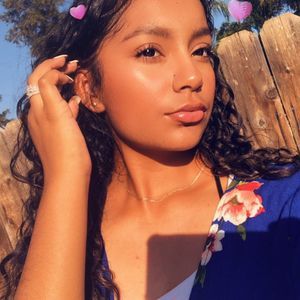 Meet your Posher, Isabel